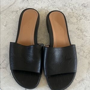 Vionic Black Leather Mules